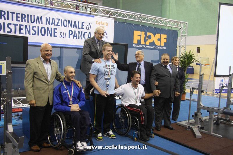 111008 pesi 605_tn.jpg